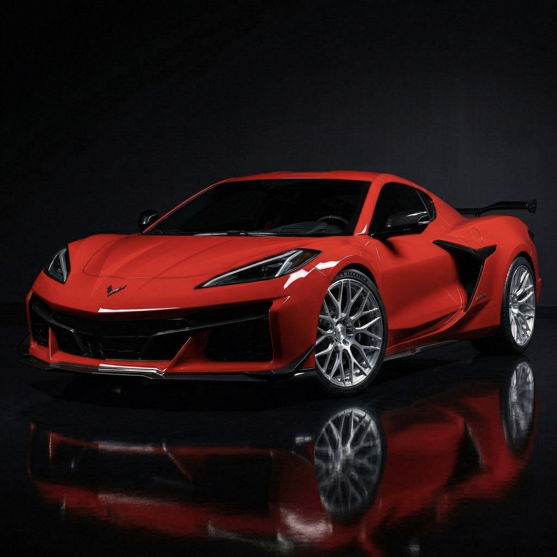 Corvette C8 — Silver